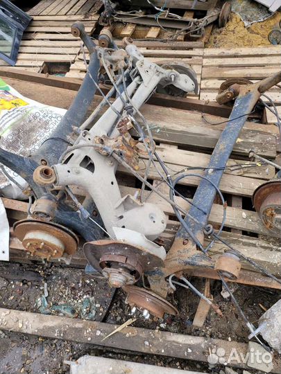 Задняя балка на вольво 850