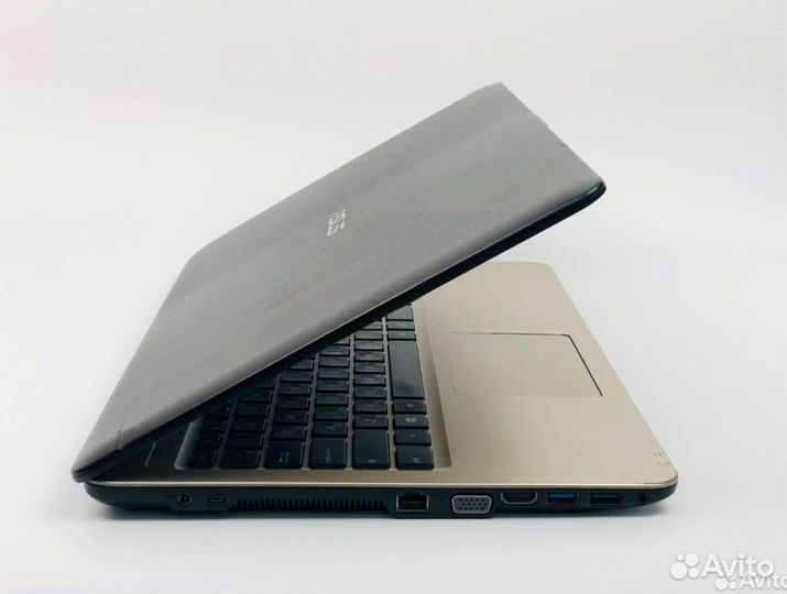 Ноутбук asus