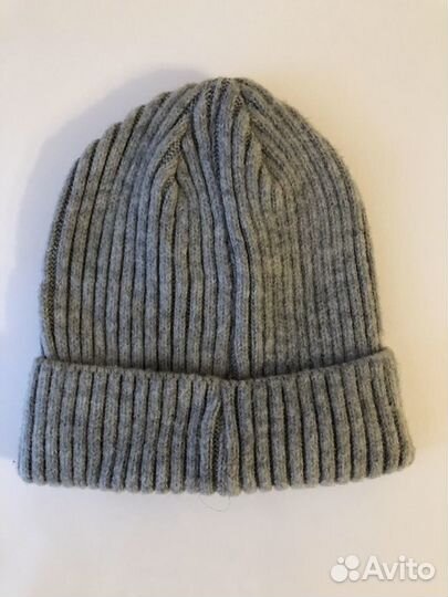 Шапка Stradivarius