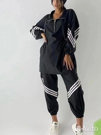 Костюм женский