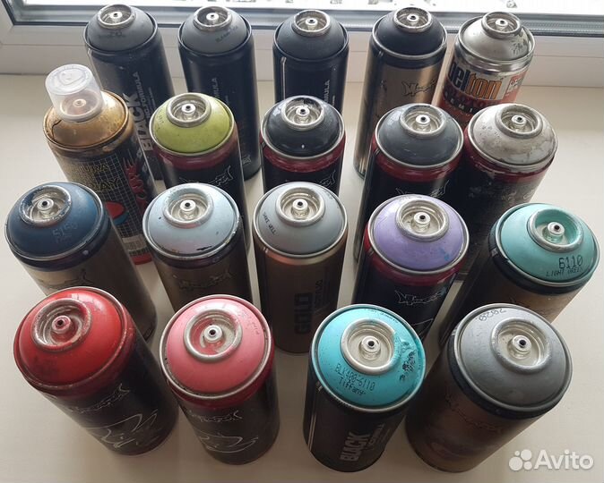 Краска (остатки) в баллонах Montana бу (граффити)