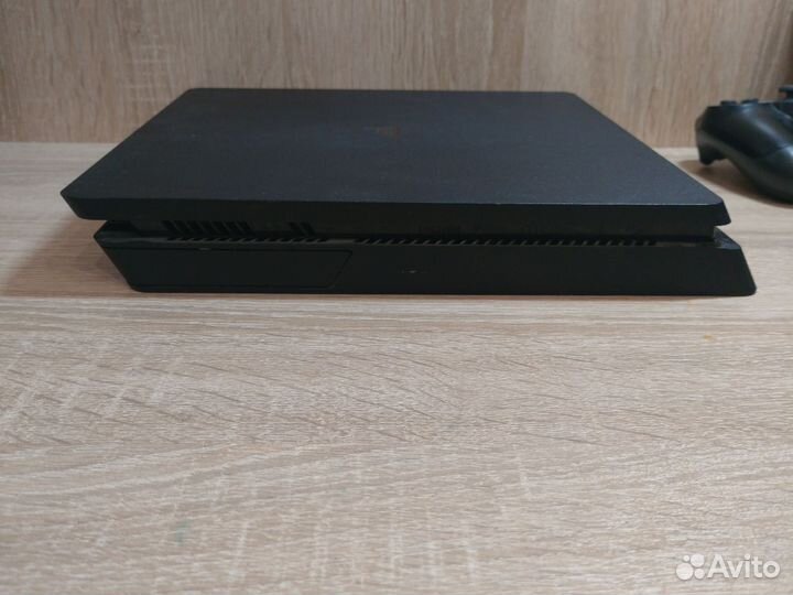 Sony PS4 slim 1tb