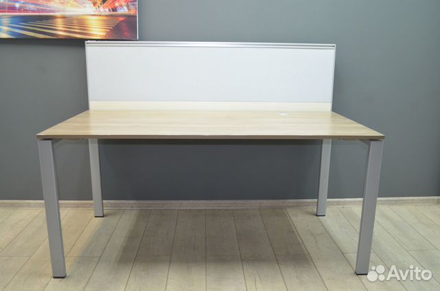 Стол письменный на металлокаркасе Bene, Австрия