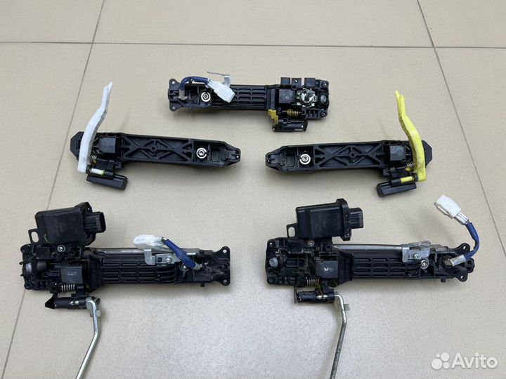 Ручка двери наружная Toyota RAV4 30