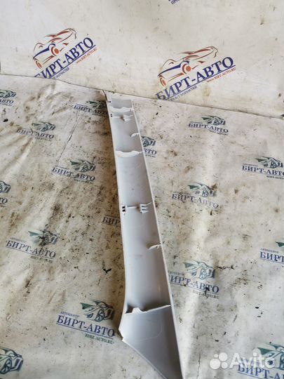 Обшивка передней правой стойки LADA Largus