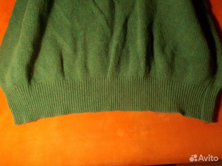 Свитер мужской зелёный