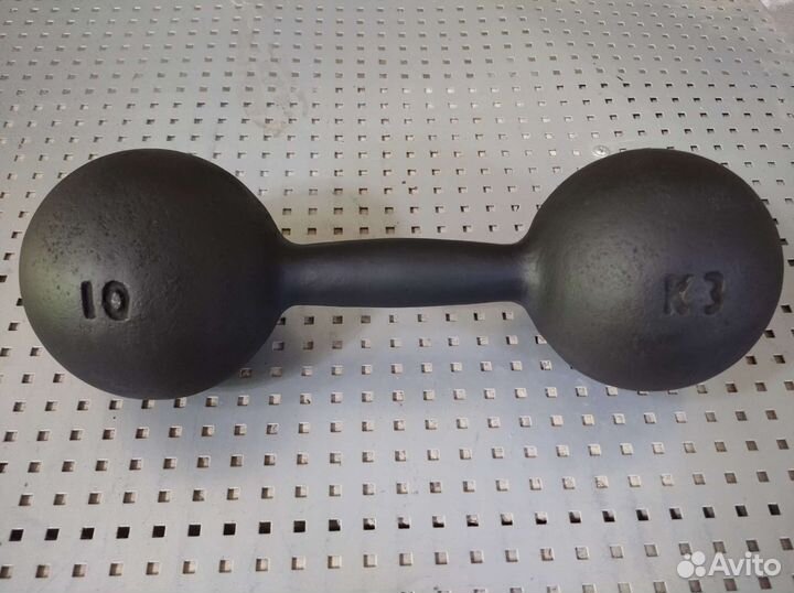 Гантель литая, 10 кг, новая краска