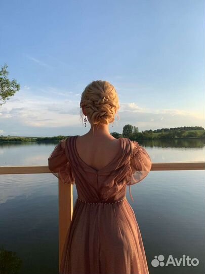 Вечернее платье
