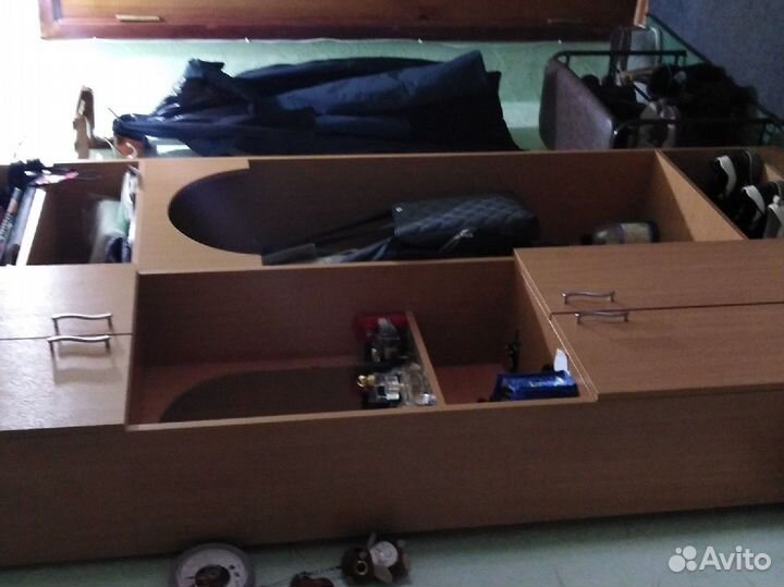 Шкаф в прихожую бу