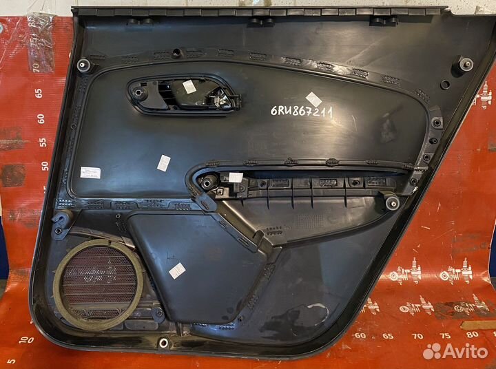 Volkswagen Polo Обшивка задн. левой двери