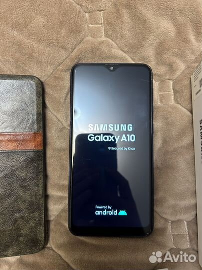 Samsung Galaxy A10, 2/32 ГБ
