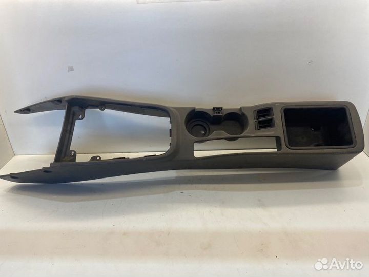 Консоль между сидений Kia Spectra седан S6D 2008