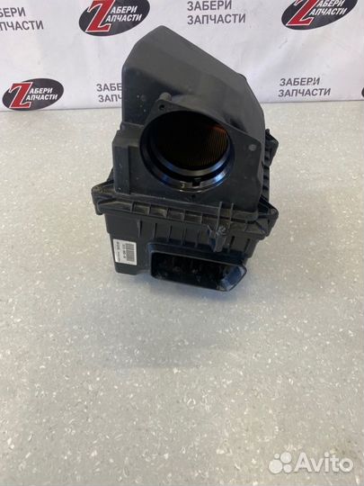 Корпус воздушного фильтра Jaguar Xe X760 2.0