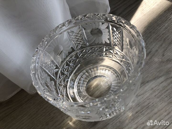 Конфетница хрустальная новая