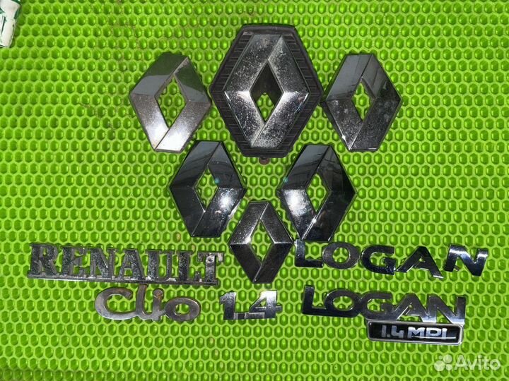 Эмблема на крышку багажника Renault Logan 2005-201