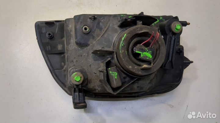 Фара (передняя) Mitsubishi L200, 2000