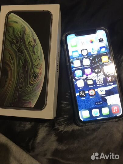 iPhone Xs, 64 ГБ