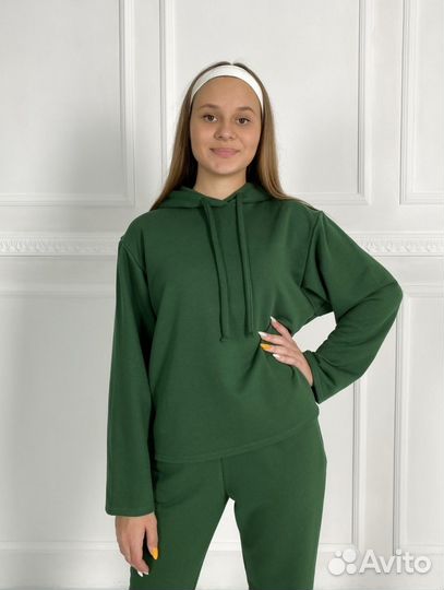 Спортивный костюм женский