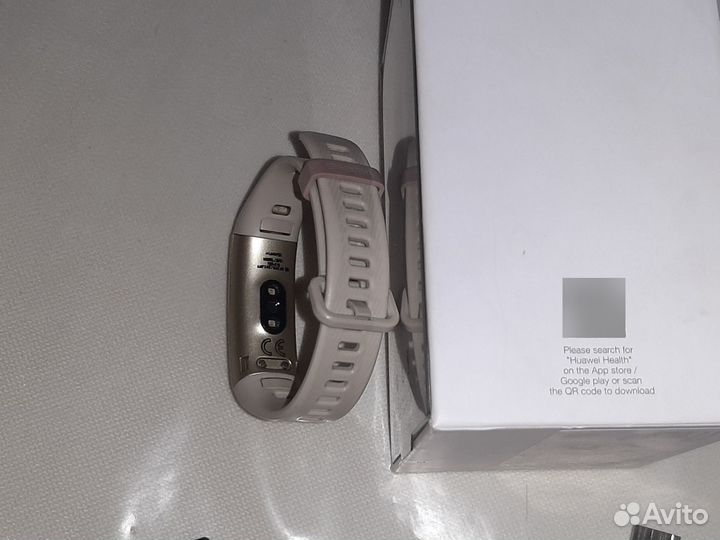Смарт браслет Huawei Band 3 Pro