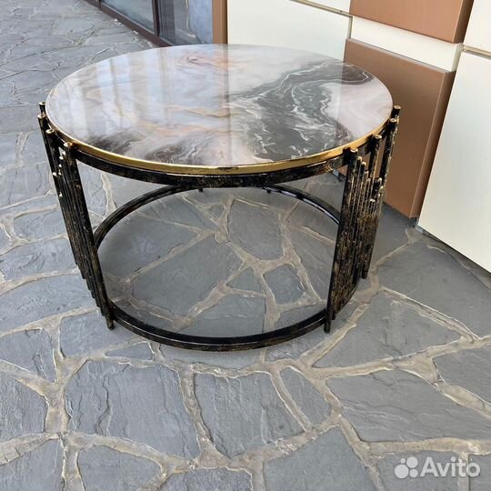 Журнальный стол