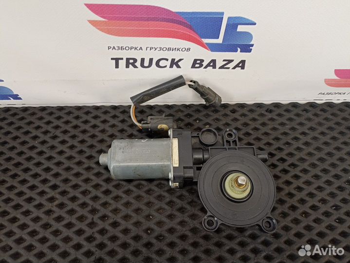 99485334 Моторчик стеклоподъемника правый