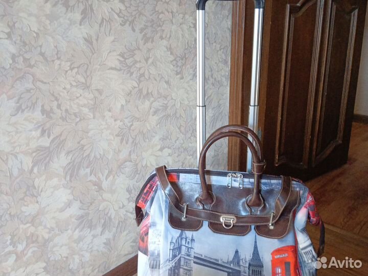 Сумка чемодан на колесах