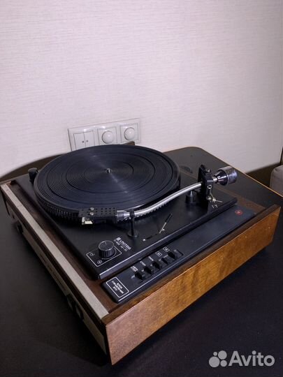 Проигрыватель винила