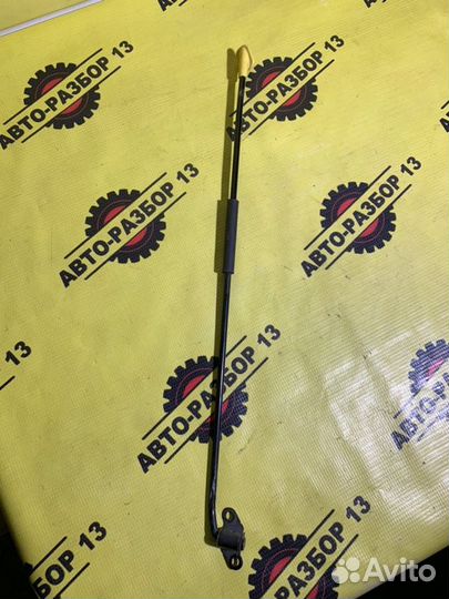 Упор капота Kia Cerato 3 YD G4FG 2017