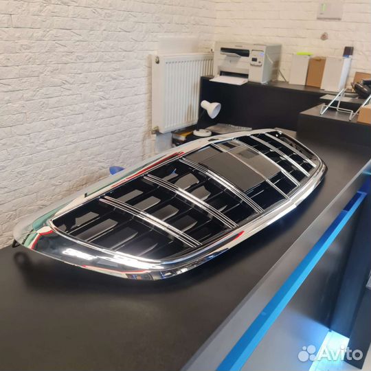Решетка радиатора Mersedes S класс W222 Brabus
