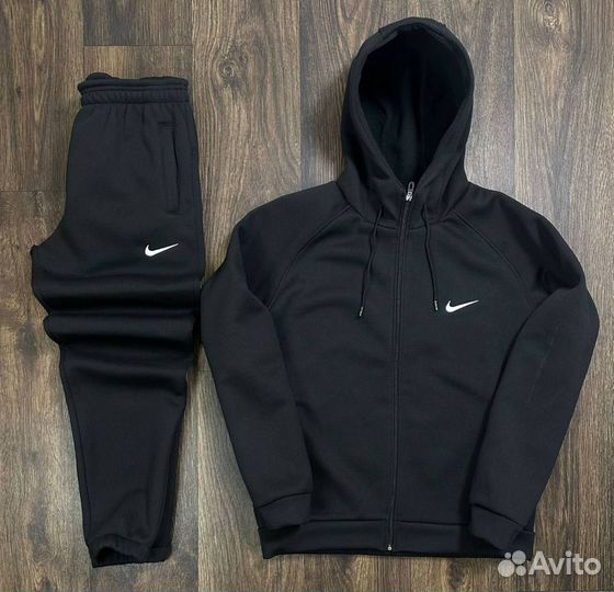 Спортивный костюм Nike на флисе