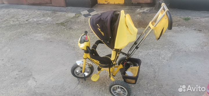 Трехколесный велосипед