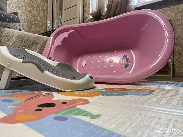 Ванночка для купания с горкой