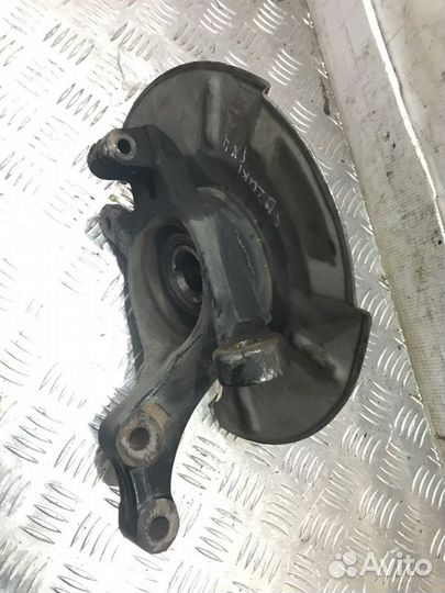 Ступица передняя левая Suzuki Sx4 YB41S J20A 2007