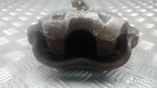 Суппорт тормозной задний левый mazda 3 BM (4GM22LS01)