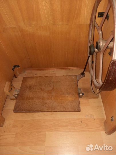 Швейная машинка Чайка б/у