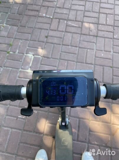 Самокат взрослый электрический бу