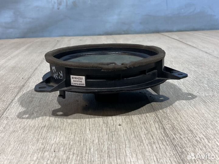 Динамик Toyota Rav4 XA40 8616052331 / Camry MXV70