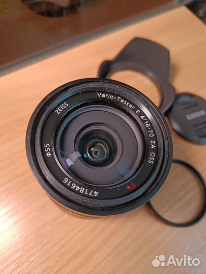 Продам объектив Sony 16-70 Zeiss f4 Sony E