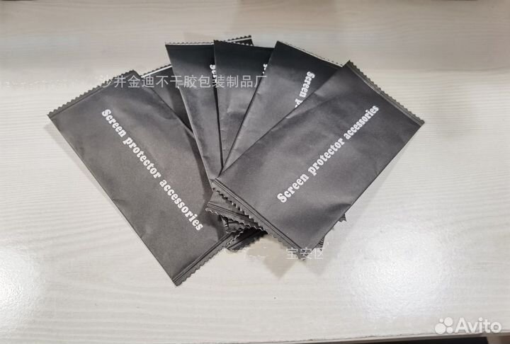 Набор для поклейки защитного стекла