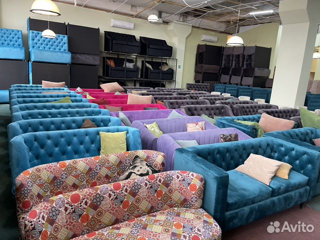 Мягкая мебель на водном стадионе - 87 фото