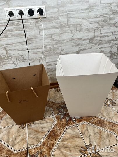 Корзина пакет картонный для цветов с ручками