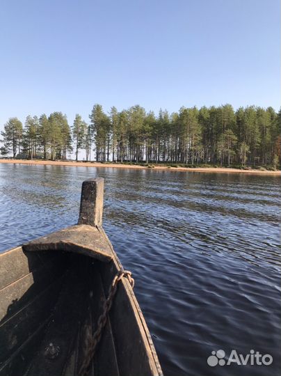 Лодка деревянная