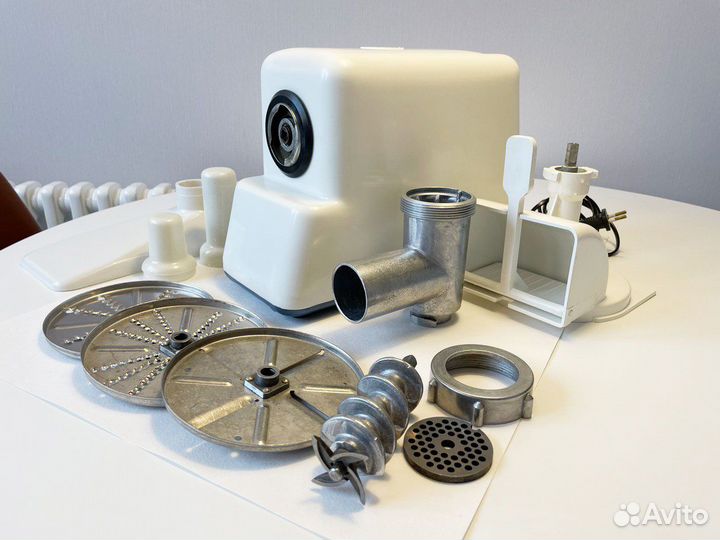 Электрическая мясорубка - Хозяюшка