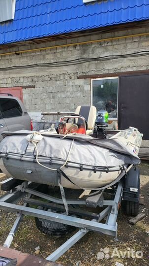 Моторная лодка