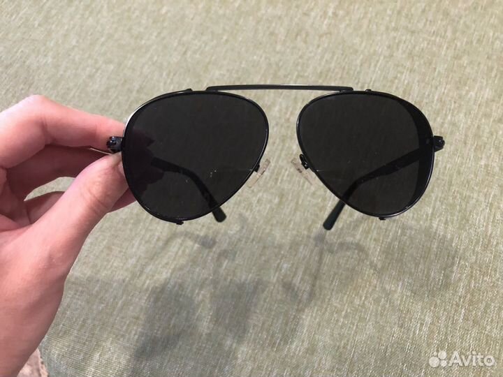 Солнцезащитные очки