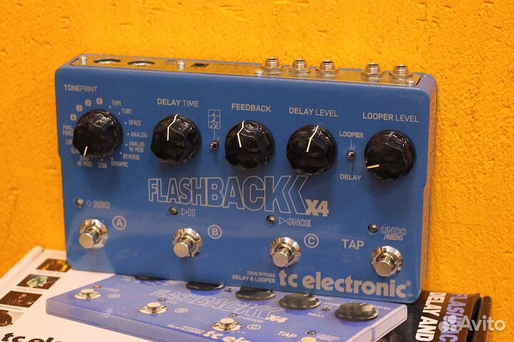 TC Electronic Flashback X4 (новая)