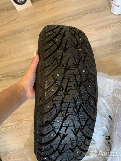 Powertrac Snow March Stud 175/65 R14