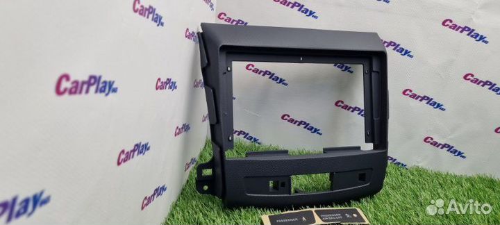 Переходная рамка магнитолы Mitsubishi Outlander