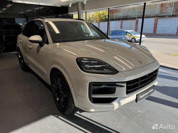 Porsche Cayenne 3.0 AT, 2024