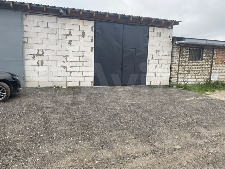 Гараж, > 30 м²